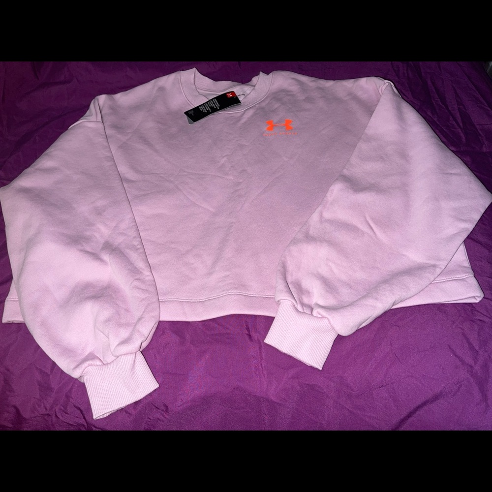 Under Armour crop top sweat shirt